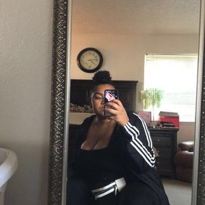 Meet your Posher, Amelia